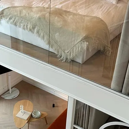 Royal Marina Sauna And View Апартаменти Зегже
