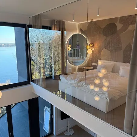 Апартаменти Royal Marina Sauna And View