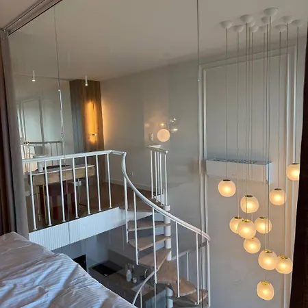 Royal Marina Sauna And View Апартаменти