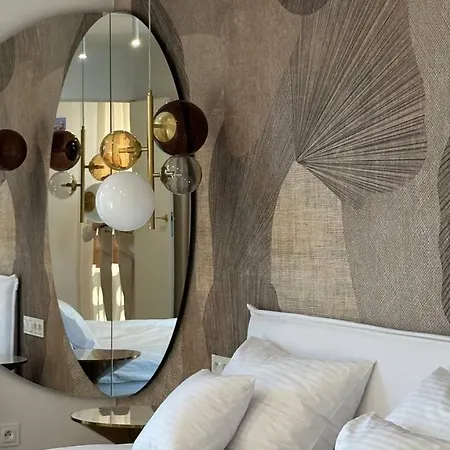 Апартаменти Royal Marina Sauna And View *